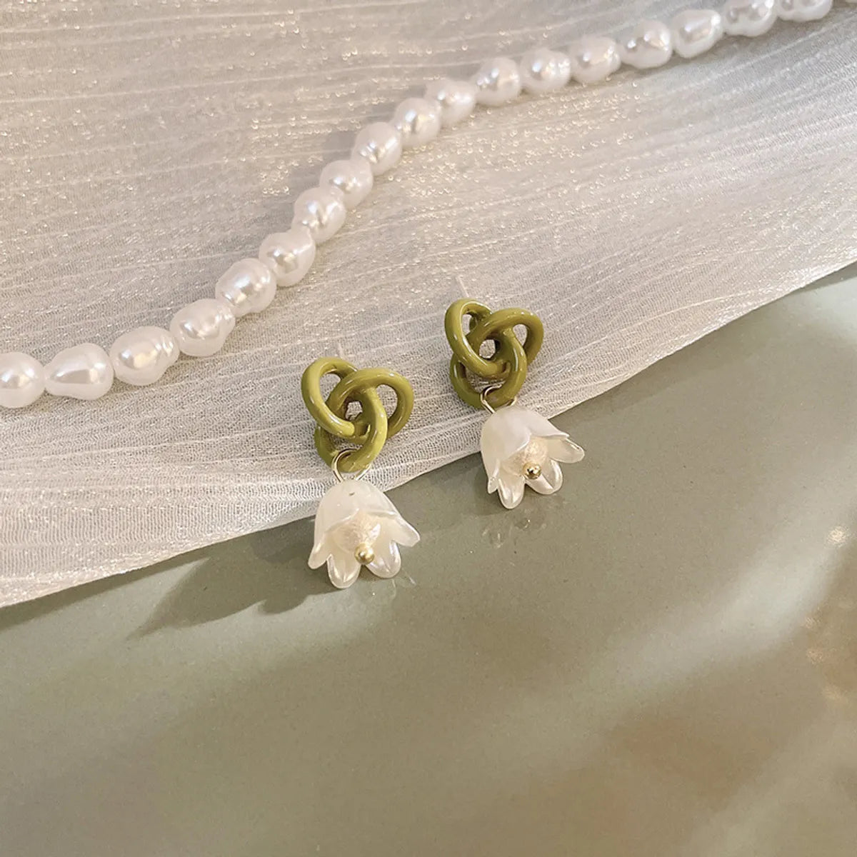 1# Green Knot White Flower Earrings-Gold Silver Needle