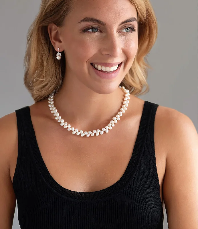 necklaces timeless beauty -Leaf Classic White Pearl Necklace