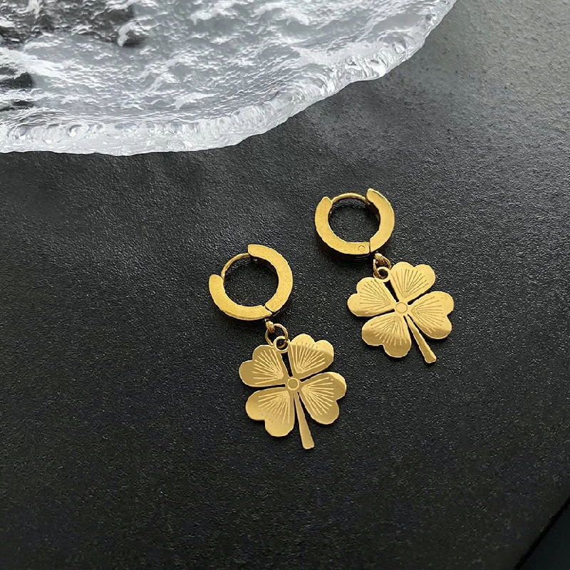 899-1 Earrings Gold