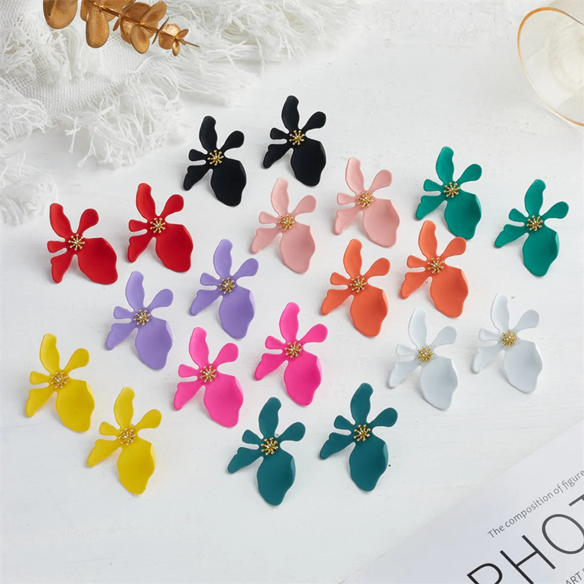 ladies earrings two tone finish -1 Pair Fashion Flower Alloy Ear Studs