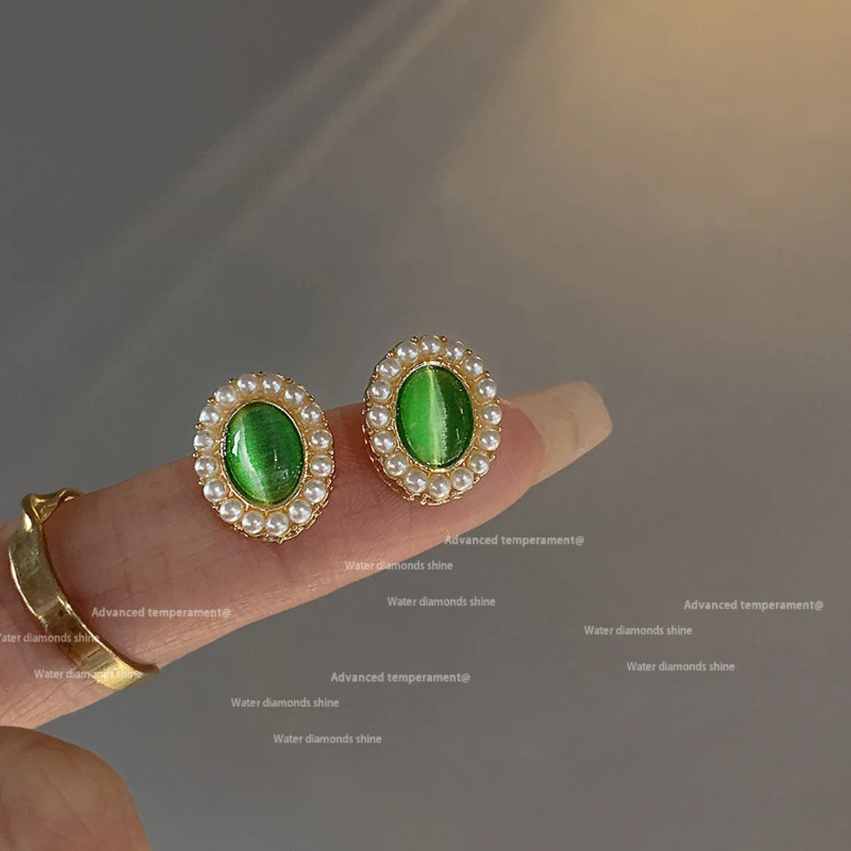 Green Cat's Eye Pearl Stud Earrings