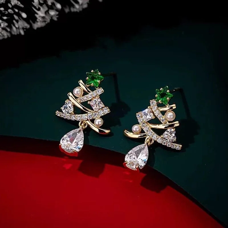 Silver Needle: Green Five-Star White Diamond Christmas Tree White Crystal Water Drop Earrings