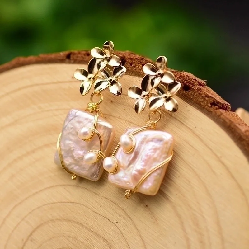 Pink Square Pearl Earrings with Three Flowers