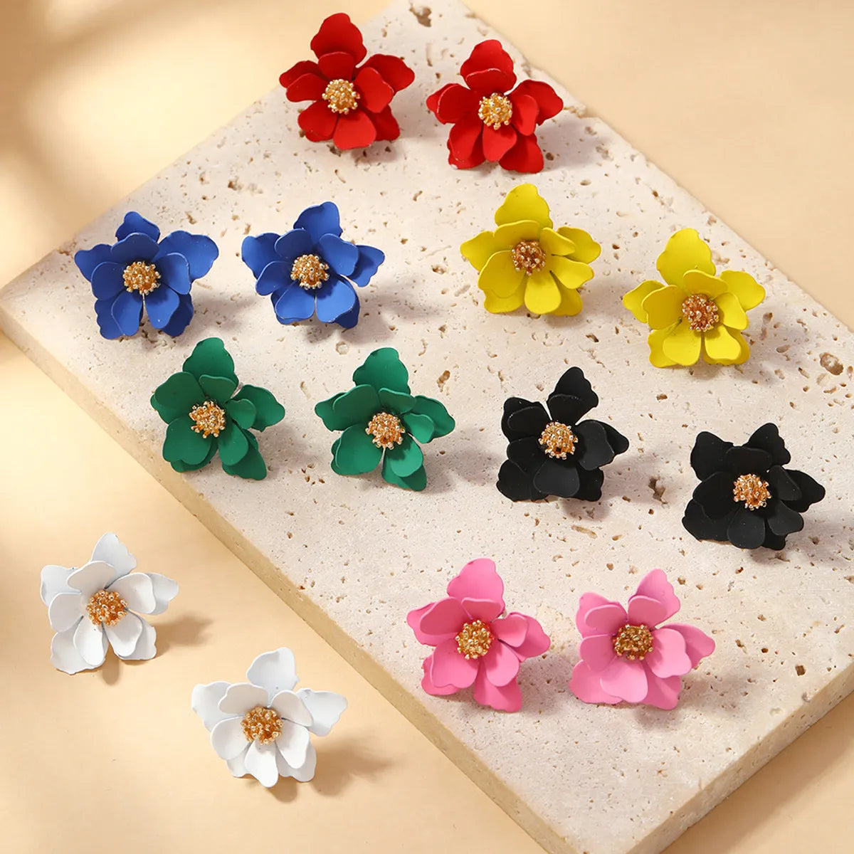 ladies earrings with citrine yellow -1 Pair Sweet Simple Style Flower Alloy Ear Studs