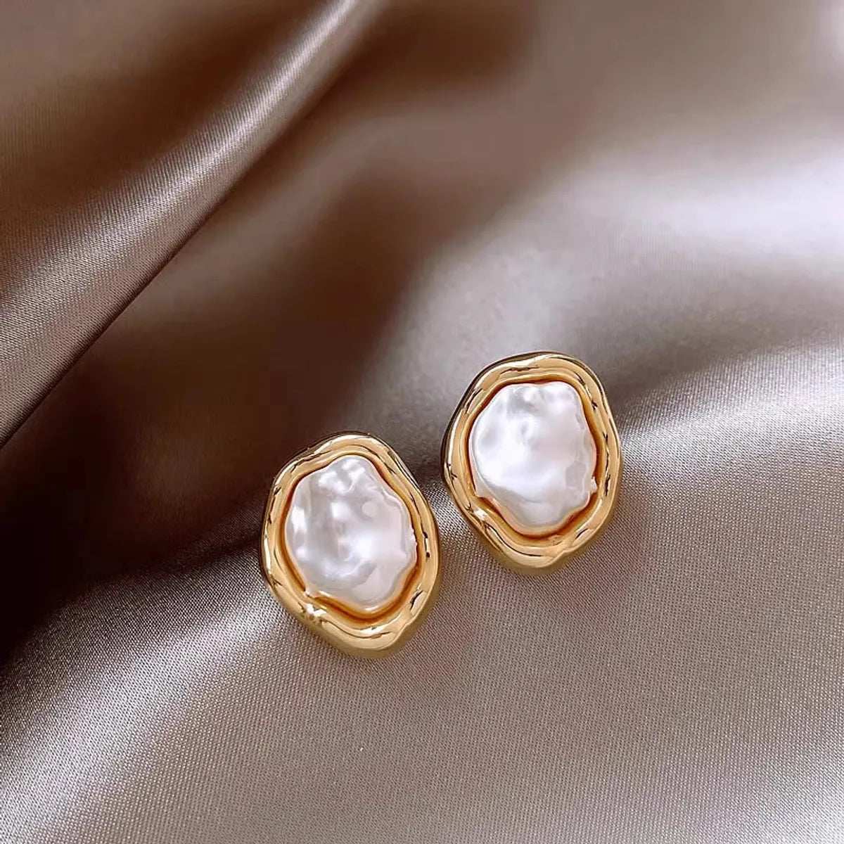 42# Silver Needle Irregular Baroque Pearl Ear Studs