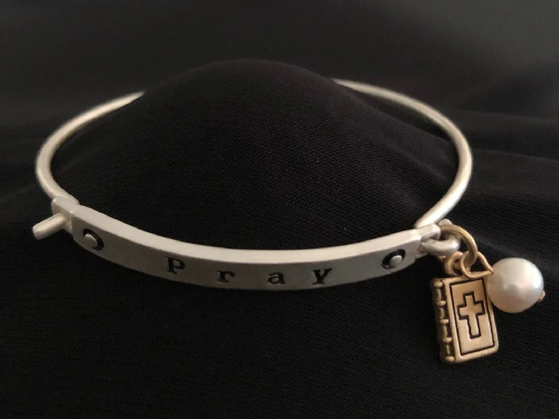 bracelets with geometric shape -Silver Pray Bracelet