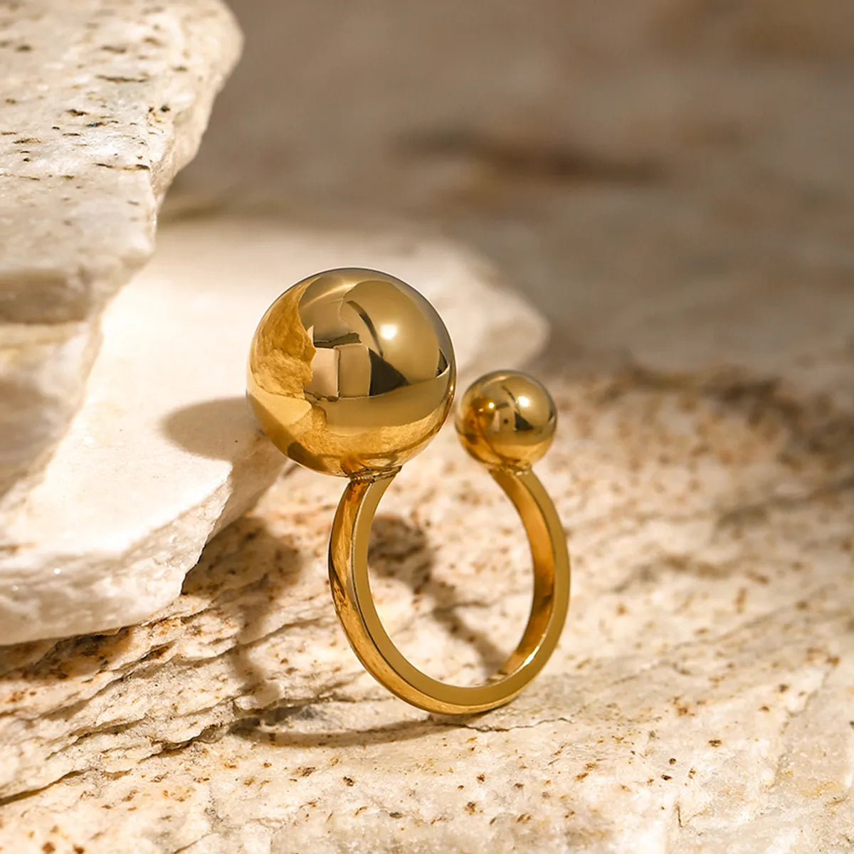 ladies rings with yellow citrine -Wholesale Jewelry Simple Style Classic Style Ball 304 Stainless Steel 18K Gold Plated Asymmetrical Rings