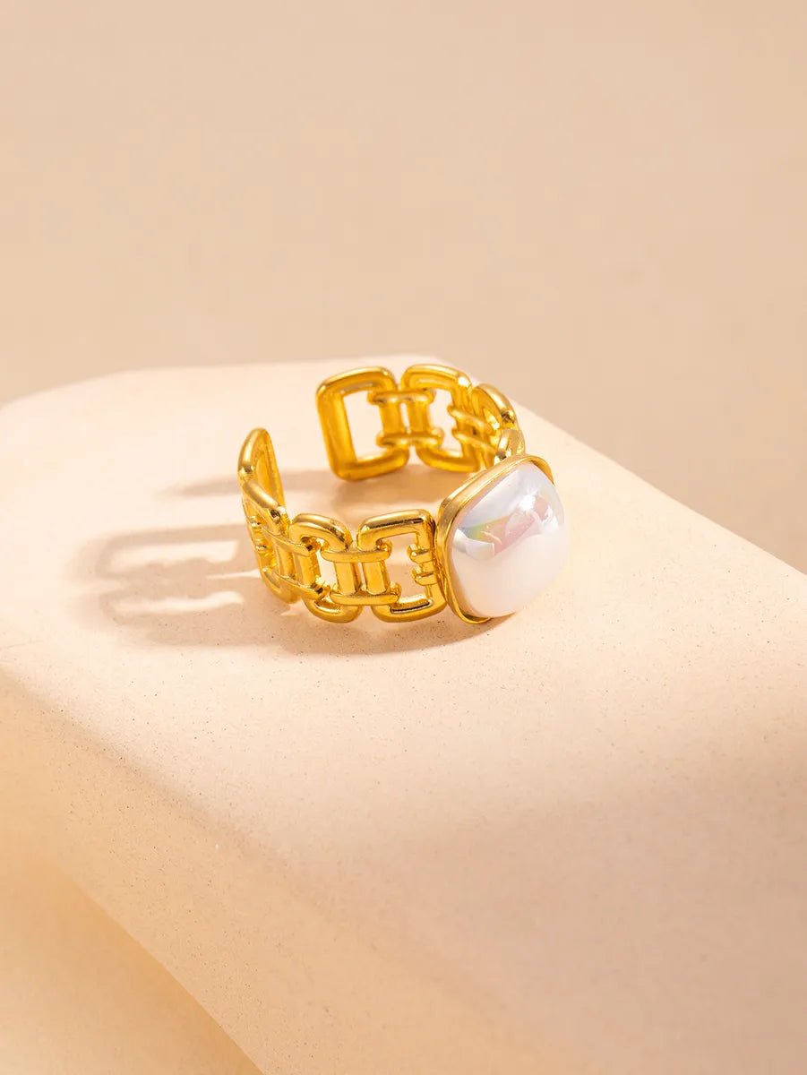 Gold Geometric Pearl Ring